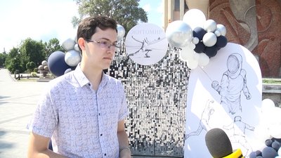 В середмісті Житомира провели безоплатний майстер-клас зі спортивного фехтування В середмісті Житомира провели безоплатний майстер-клас зі спортивного фехтування