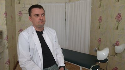 «Приїздиш, а над лікарнею дрони РФ»: як акушер-гінеколог із Чернігова проводить огляди жінок на Корюківщині «Приїздиш, а над лікарнею дрони РФ»: як акушер-гінеколог із Чернігова проводить огляди жінок на Корюківщині