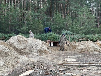 На півночі Рівненщині почали рити другу лінію протитанкових ровів — військова адміністрація На півночі Рівненщині почали рити другу лінію протитанкових ровів — військова адміністрація