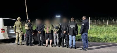 10 тисяч доларів за перетин: трьох закарпатців підозрюють у переправленні чоловіків до Угорщини 10 тисяч доларів за перетин: трьох закарпатців підозрюють у переправленні чоловіків до Угорщини
