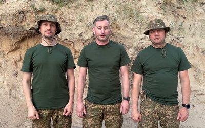 митці на фронті, хто приєднався митці на фронті, хто приєднався