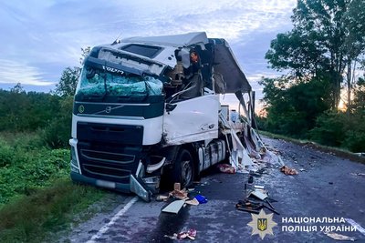 Ванатіжівка зіткнулася з оприскувачем: внаслідок ДТП був травмований чоловік на Рівненщині Ванатіжівка зіткнулася з оприскувачем: внаслідок ДТП був травмований чоловік на Рівненщині