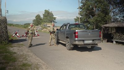 Як працює контрольний пункт у прикордонній зоні на Рівненщині