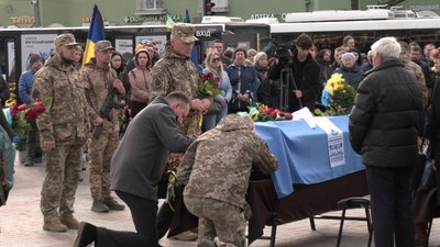 З військовим Ігорем Буторіним попрощалися у Рівному З військовим Ігорем Буторіним попрощалися у Рівному