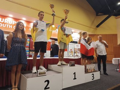 14-річний хмельничанин здобув "срібло" на чемпіонаті Європи зі швидких шахів 14-річний хмельничанин здобув "срібло" на чемпіонаті Європи зі швидких шахів