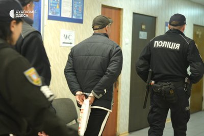 Скасований вирок і новий процес: у Роздільній триває суд у справі про насильство над дитиною Скасований вирок і новий процес: у Роздільній триває суд у справі про насильство над дитиною