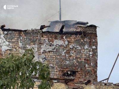 «У квартирі не залишилося жодного цілого вікна»: що розповіли очевидці про атаку РФ на Одещину вдень 24 вересня «У квартирі не залишилося жодного цілого вікна»: що розповіли очевидці про атаку РФ на Одещину вдень 24 вересня