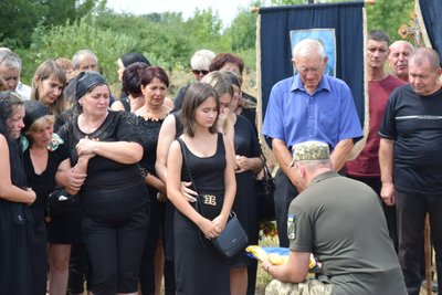 На Закарпатті попрощалися із полеглим на війні Василем Паденичем На Закарпатті попрощалися із полеглим на війні Василем Паденичем