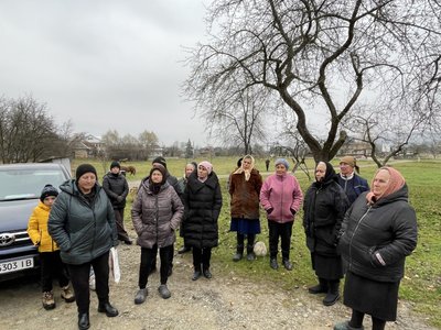 "Це є сільське, це є наше". Жителі Пістиня на Франківщині побоюються, що втратять доступ до криниці зі солоною водою "Це є сільське, це є наше". Жителі Пістиня на Франківщині побоюються, що втратять доступ до криниці зі солоною водою