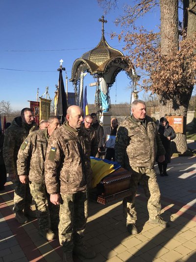На Трнопільщині прощалисяз бійцем Іваном Кузьмовичем, 16 грудня 2025 року