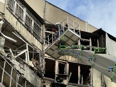 Херсон, обстріли, жовтень 2024, будинок, пожежа, багатоповерхівка Херсон, обстріли, жовтень 2024, будинок, пожежа, багатоповерхівка