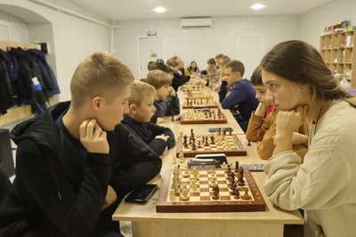 В Охтирці провели День шахів на честь земляка Лева Капусти В Охтирці провели День шахів на честь земляка Лева Капусти