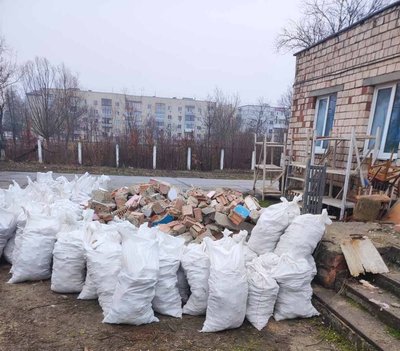 У приміщенні поліклініки на Буковині роблять ритуальну залу У приміщенні поліклініки на Буковині роблять ритуальну залу