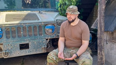 Військовослужбовець 80-ї ОДШБр Петро Гайдащук пресофіцер бригади снайпер Донецька область Військовослужбовець 80-ї ОДШБр Петро Гайдащук пресофіцер бригади снайпер Донецька область