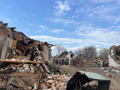 У Коростені на Житомирщині чутно вибухи: є загибла У Коростені на Житомирщині чутно вибухи: є загибла