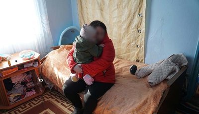 Катування, дитина, бабуся, суд Катування, дитина, бабуся, суд