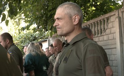 У Черкасах в останню путь провели бійця, який загинув у квітні 2022 року У Черкасах в останню путь провели бійця, який загинув у квітні 2022 року