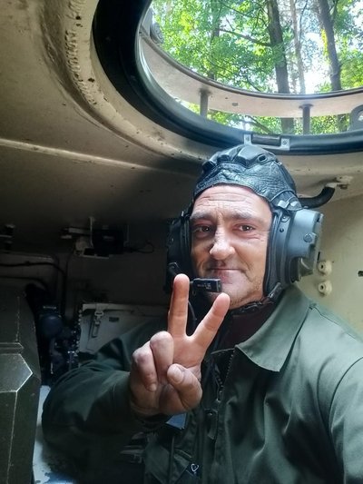 "За свою родину я ляжу": історія військовослужбовця з Одещини, який має 7 дітей "За свою родину я ляжу": історія військовослужбовця з Одещини, який має 7 дітей
