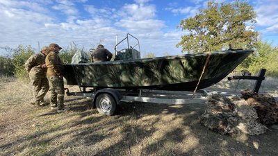 Миколаївським морпіхам передали човен для виконання бойових завдань