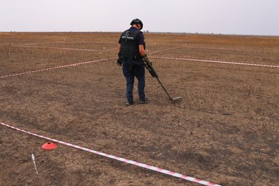 На Миколаївщині виявили понад 25 тисяч вибухонебезпечних предметів На Миколаївщині виявили понад 25 тисяч вибухонебезпечних предметів