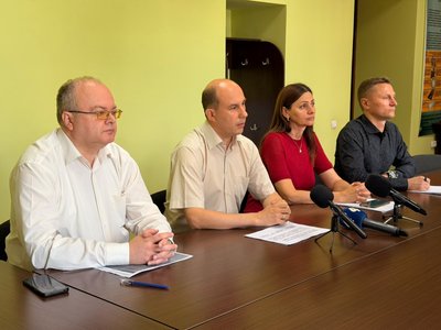 Тернополянам компенсують різницю між нарахуваннями із загальнобудинковими і квартирними лічильниками води, брифінг, Тернопіль, оплата за воду, 8 липня 2026 року Тернополянам компенсують різницю між нарахуваннями із загальнобудинковими і квартирними лічильниками води, брифінг, Тернопіль, оплата за воду, 8 липня 2026 року