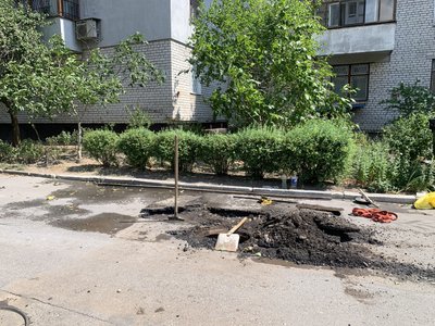 У Миколаєві у каналізації будинку стався прорив У Миколаєві у каналізації будинку стався прорив