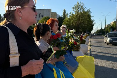 У Південному зустріли звільненого з полону захисника Миколу Пруса У Південному зустріли звільненого з полону захисника Миколу Пруса