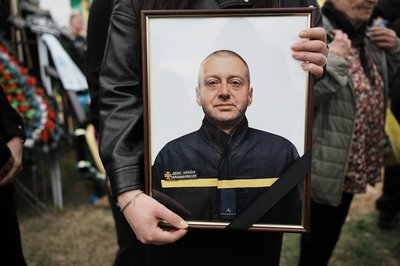 Прощання з рятувальниками, ДСНС, похорон, Харків, 18 кладовище, 17 червня 2026 року, Вадим Зінченко Прощання з рятувальниками, ДСНС, похорон, Харків, 18 кладовище, 17 червня 2026 року, Вадим Зінченко