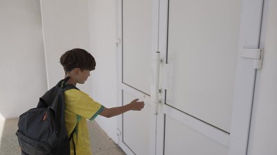 «Без школи не буде села»: громада на Вінниччині бореться за навчальний заклад, який рік не працює «Без школи не буде села»: громада на Вінниччині бореться за навчальний заклад, який рік не працює