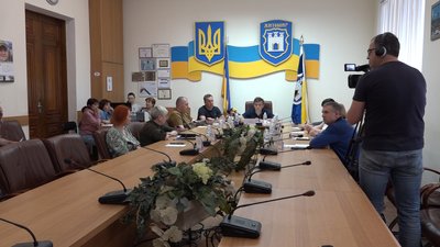 На виконкомі в Житомирі погодили передачу автоцистерни для підвозу води у Нікополь, де зараз спостерігаються проблеми з водою На виконкомі в Житомирі погодили передачу автоцистерни для підвозу води у Нікополь, де зараз спостерігаються проблеми з водою