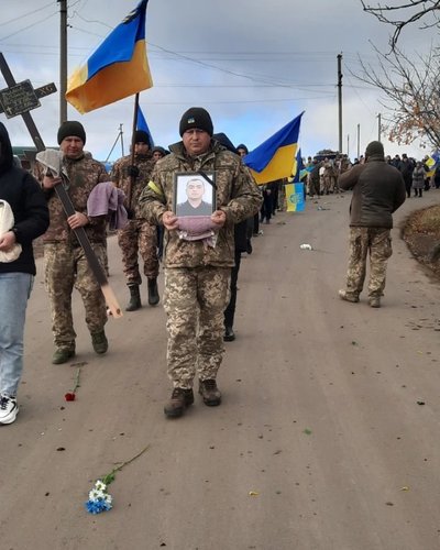 В Одеській області попрощались з 29-річним військовим, який загинув в бою на Донеччині В Одеській області попрощались з 29-річним військовим, який загинув в бою на Донеччині