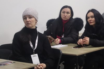 Будинок з коноплі пропонують збудувати переселенцям на Охтирщині Будинок з коноплі пропонують збудувати переселенцям на Охтирщині