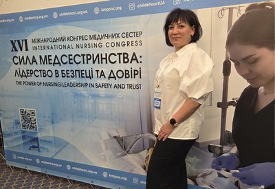 Медсестра та медбрат з Дніпропетровщини здобули всеукраїнську професійну премію Медсестра та медбрат з Дніпропетровщини здобули всеукраїнську професійну премію