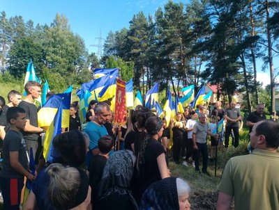 На Закарпатті попрощалися з полеглим захисником Іваном Вотьканичем На Закарпатті попрощалися з полеглим захисником Іваном Вотьканичем