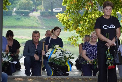 В Ужгороді попрощалися з полеглим військовослужбовцем Олександром Катринцем В Ужгороді попрощалися з полеглим військовослужбовцем Олександром Катринцем