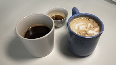 Чашки з кавою Чашки з кавою