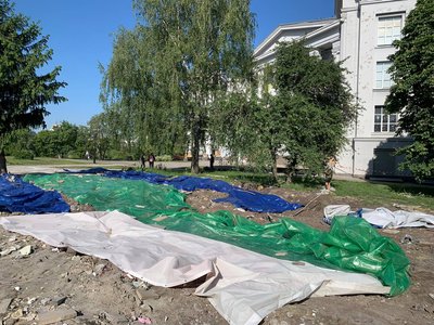 У Києві знесли храм-МАФ УПЦ поблизу Десятинної церкви У Києві знесли храм-МАФ УПЦ поблизу Десятинної церкви