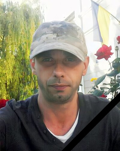 У боях за Україну загинули троє бійців з Дніпропетровщини У боях за Україну загинули троє бійців з Дніпропетровщини
