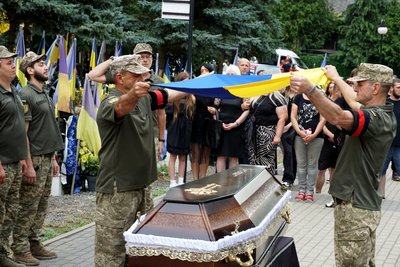 В Ужгороді попощалися з полеглим солдатом Іштваном Гуяном