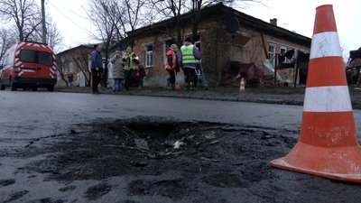 Атака РФ по Новгороду-Сіверському 18 грудня 2025 року: що про обстріл розповідають місцеві Атака РФ по Новгороду-Сіверському 18 грудня 2025 року: що про обстріл розповідають місцеві