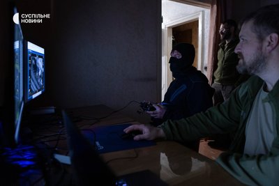 Екіпаж нічного дрона роти "Щедрик" на Покровському напрямку Екіпаж нічного дрона роти "Щедрик" на Покровському напрямку