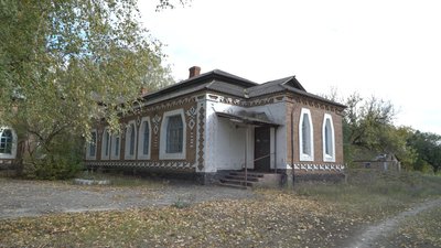 "Школи Сластіона: загублене минуле". Документальний проєкт про школи Лохвицького земства "Школи Сластіона: загублене минуле". Документальний проєкт про школи Лохвицького земства
