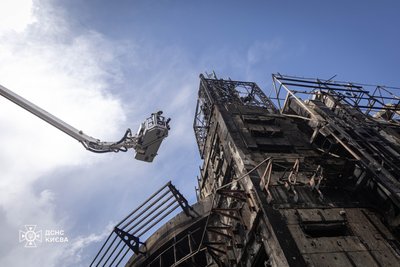 Рятувальники завершили аварійні роботи в зруйнованому РФ ТЦ у Києві Рятувальники завершили аварійні роботи в зруйнованому РФ ТЦ у Києві