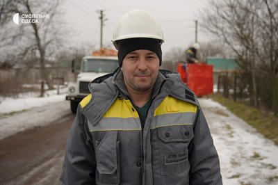 "У мене також немає світла": історія ветерана-енергетика з Одещини, який повернувся до роботи після поранення "У мене також немає світла": історія ветерана-енергетика з Одещини, який повернувся до роботи після поранення
