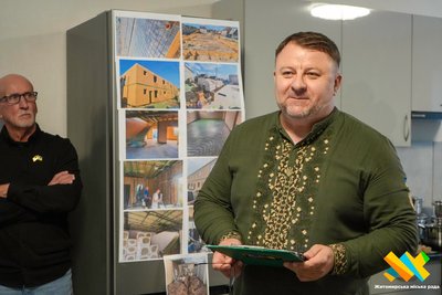П’ять квартир для 30 людей: у Житомирі відкрили "Затишний дім" для дітей-сиріт та ветеранів П’ять квартир для 30 людей: у Житомирі відкрили "Затишний дім" для дітей-сиріт та ветеранів