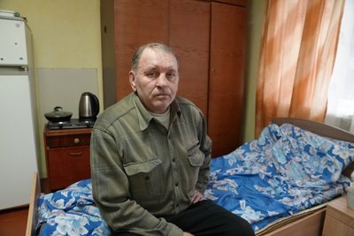 "Перший місяць безплатно": переселенці розповідають про життя у сумському гуртожитку "Перший місяць безплатно": переселенці розповідають про життя у сумському гуртожитку