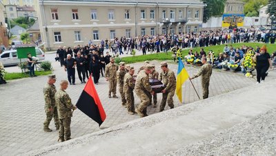 Бережанська міська рада, похорон, ЗСУ, Микола Пазуха Бережанська міська рада, похорон, ЗСУ, Микола Пазуха