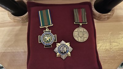 У Харкові попрощалися із загиблим на фронті поліцейським Романом Кравченком У Харкові попрощалися із загиблим на фронті поліцейським Романом Кравченком