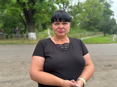 "Як дітей відпускаємо, як ластівок". З психоневрологічного інтернату на Дніпропетровщині евакуювали майже 200 підопічних
