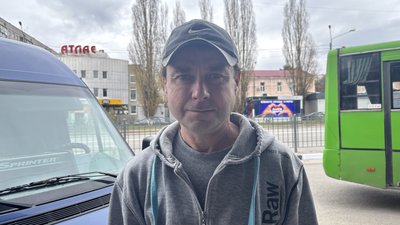 Водій приміського автобуса Андрій, Харків, 17 квітня 2026 року Водій приміського автобуса Андрій, Харків, 17 квітня 2026 року